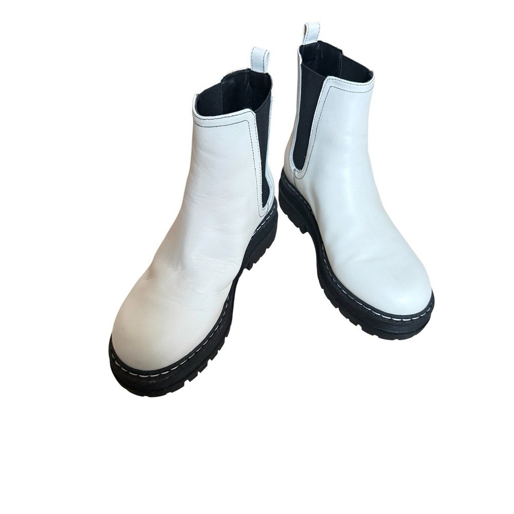 Marc Fisher LTD Padmia White Leather Lug‑Sole Chelsea Boots – Women's 6.5 M